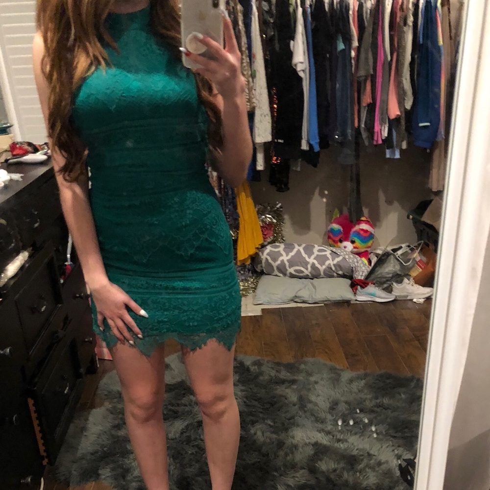 Forever 21 Emerald green lace halter dress small